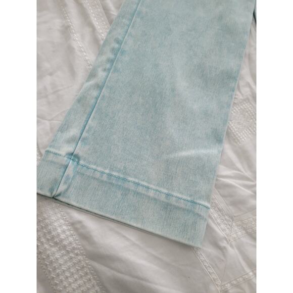 Belle Beach Size 2 Aquarelle Blue Delray Denim Wide Leg Crop Jeans A683828 NWOT - Picture 3 of 11